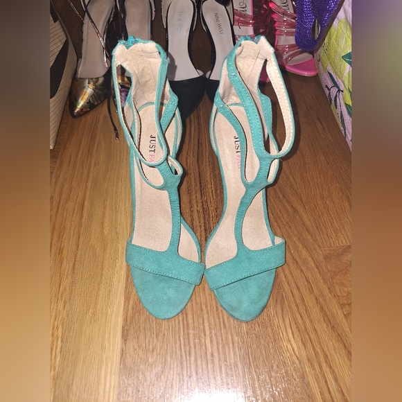 JustFab Teal Heels - Picture 1 of 5